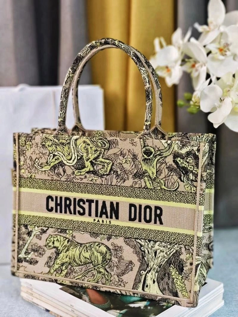 Lightweight Christian Dior Shopping Bags 70247