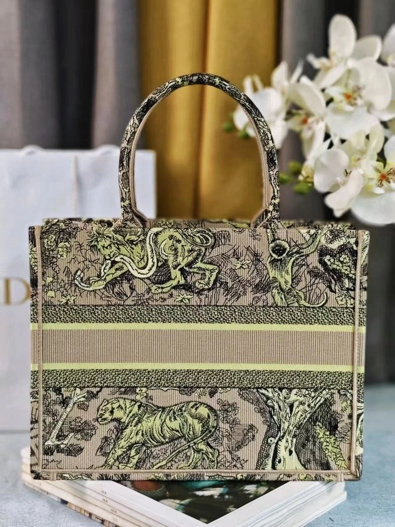 Lightweight Christian Dior Shopping Bags 70247