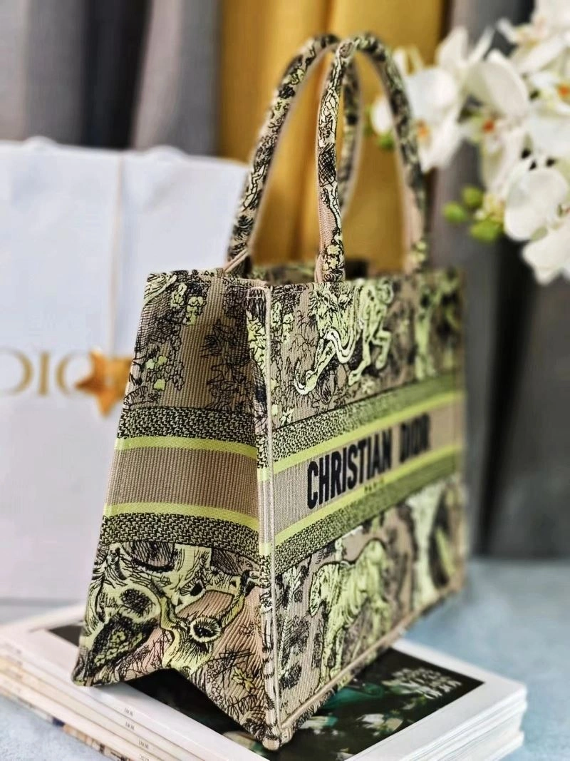 Lightweight Christian Dior Shopping Bags 70247