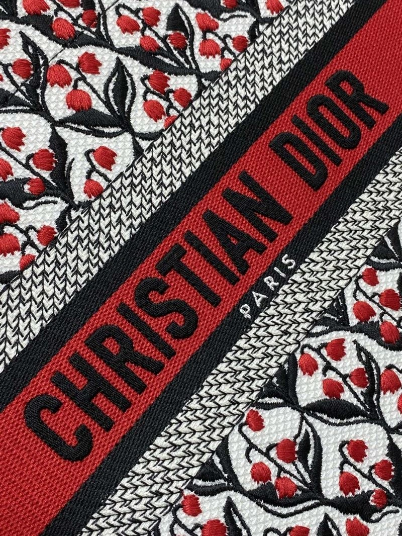Christian Dior Shopping Bags TechFriendly 66645