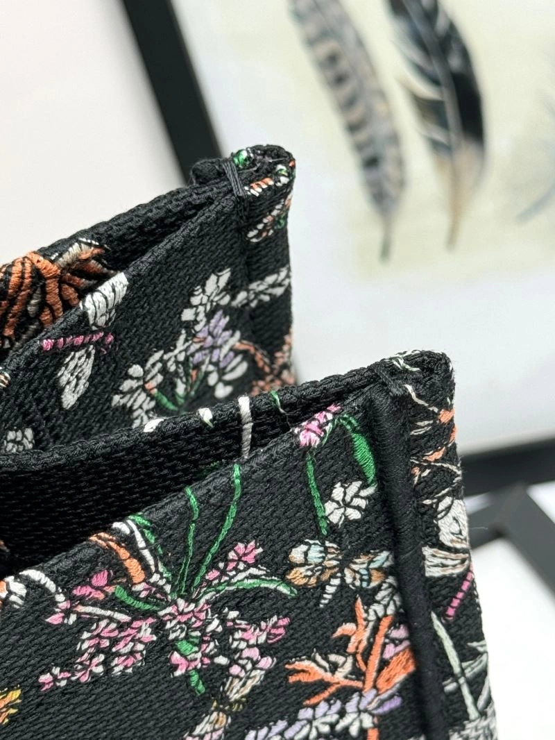 TechFriendly Christian Dior Shopping Bags 66664