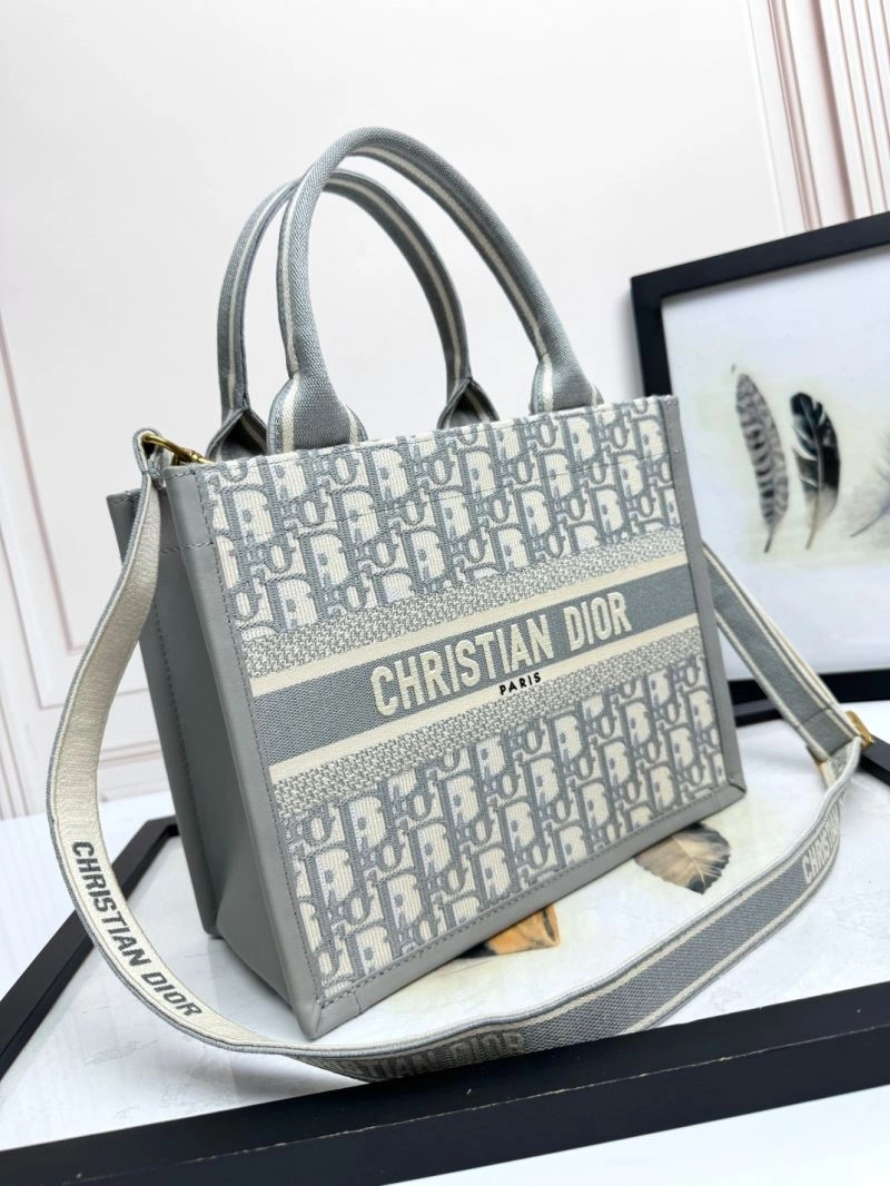 FashionForward Christian Dior Shopping Bags 66641