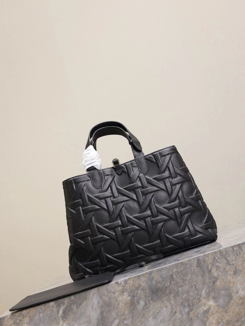 Tailored Christian Dior Shopping Bags 66627