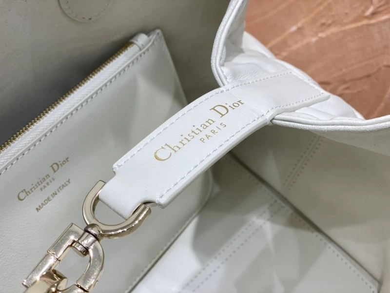 Christian Dior Shopping Bags Fashionable 66621