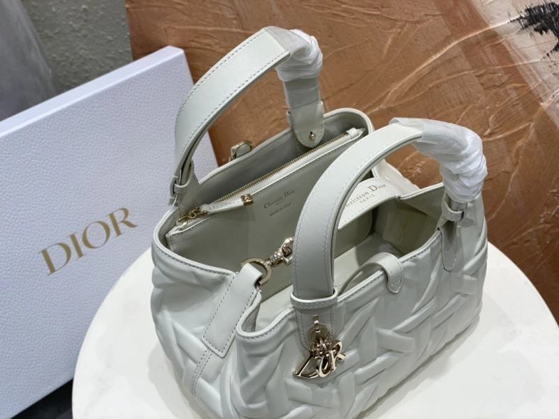Christian Dior Shopping Bags Fashionable 66619