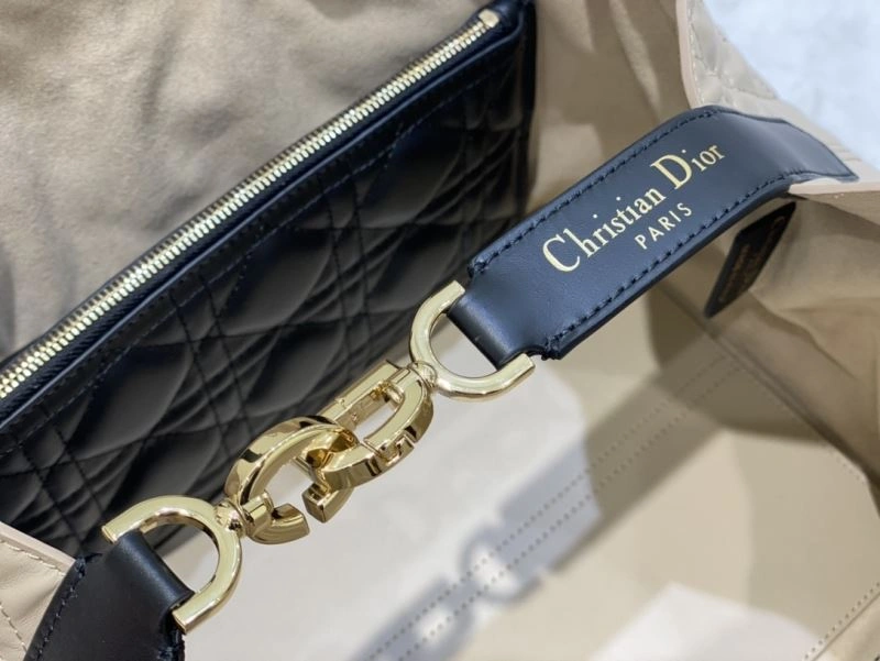 Christian Dior Shopping Bags Attractive 66605