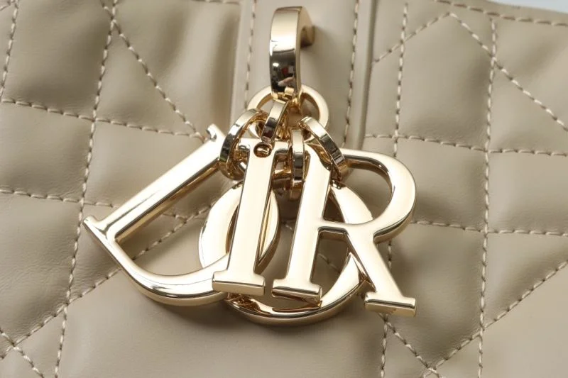 Christian Dior Shopping Bags ZipUp 47085