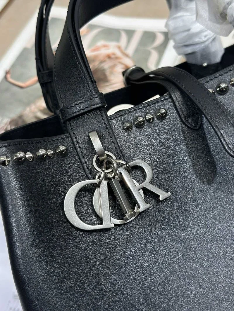 Lightweight Christian Dior Shopping Bags 47081
