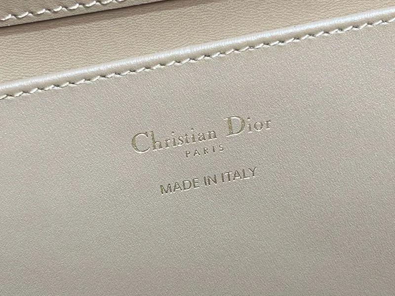ModernLook Christian Dior Shopping Bags 47073