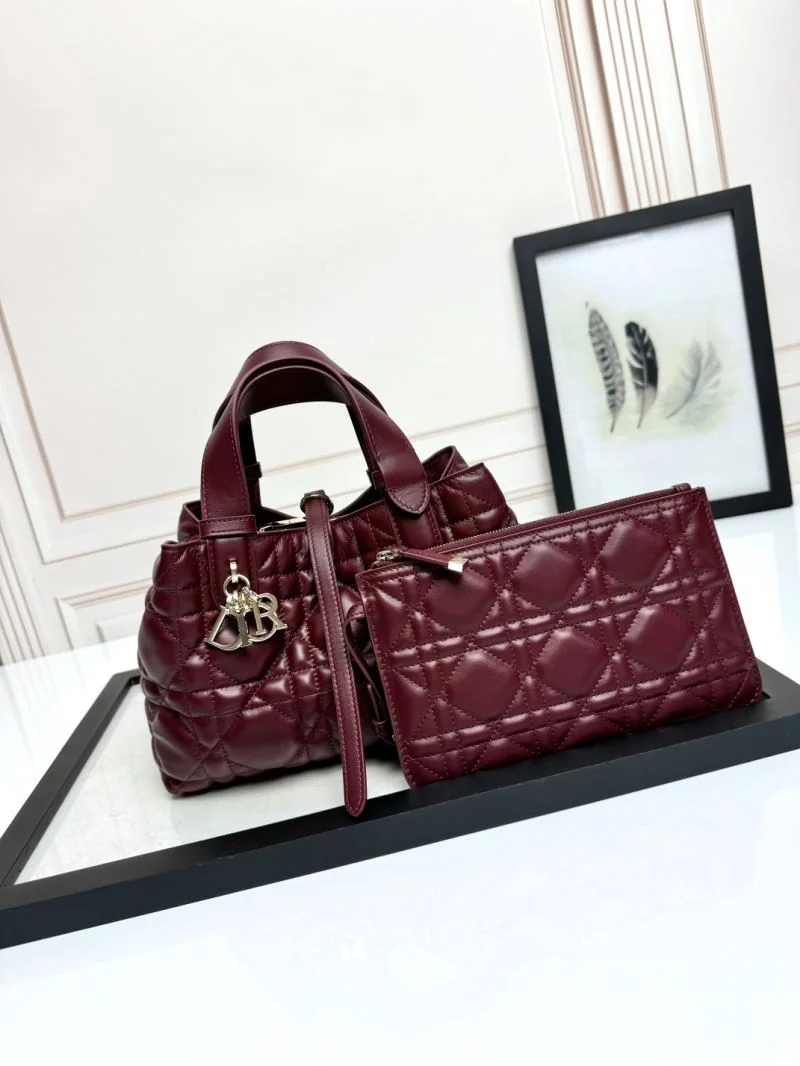 Casual Christian Dior Shopping Bags 47068