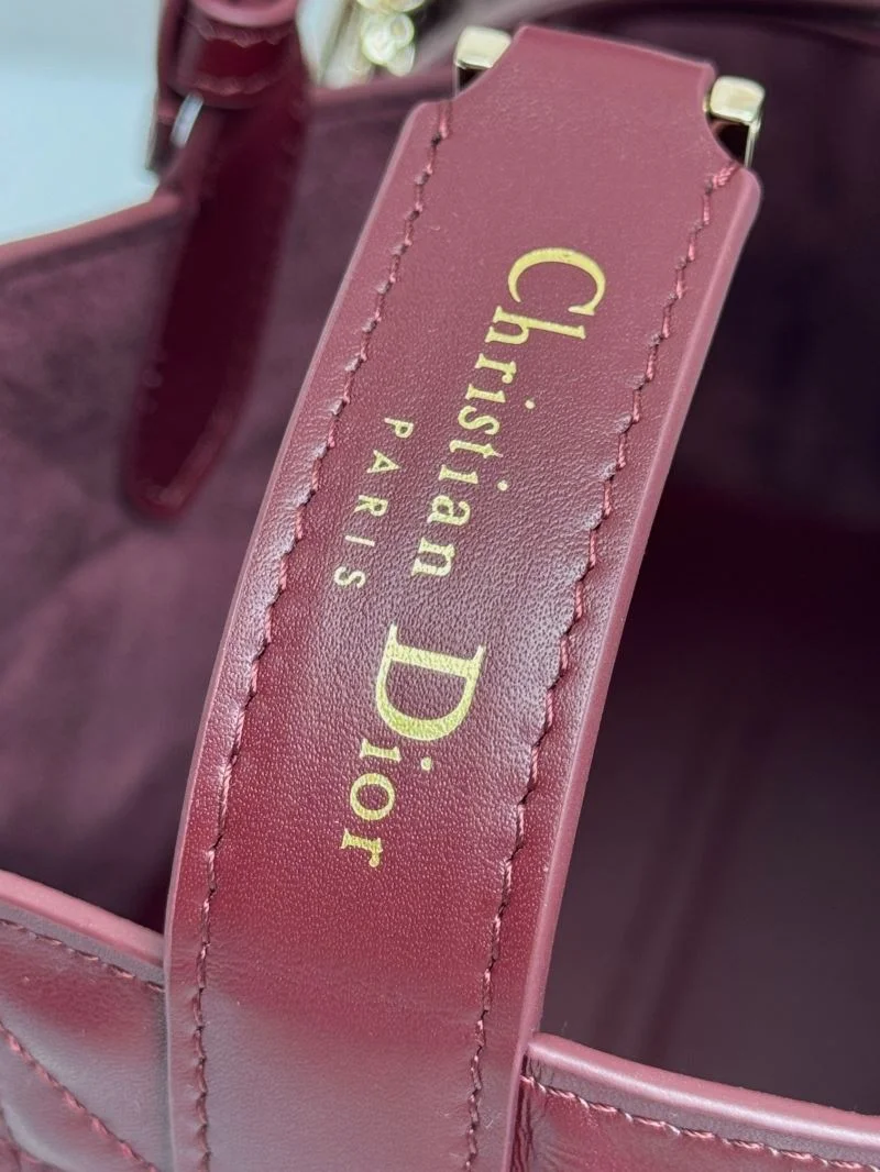 Casual Christian Dior Shopping Bags 47068
