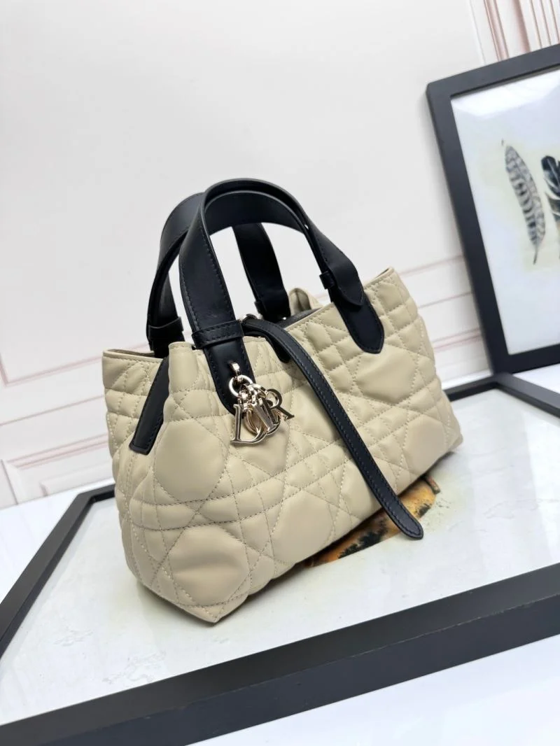 UrbanStyle Christian Dior Shopping Bags 47091