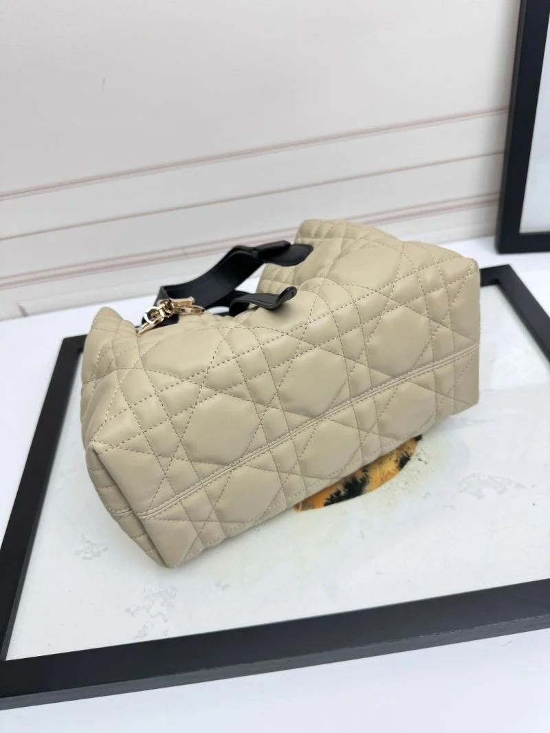 UrbanStyle Christian Dior Shopping Bags 47091