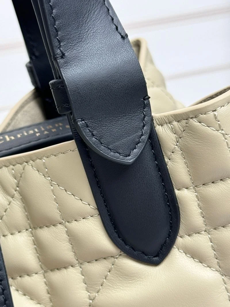 UrbanStyle Christian Dior Shopping Bags 47091