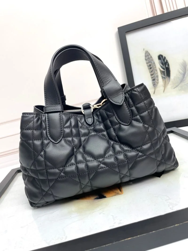 Sustainable Christian Dior Shopping Bags 47052