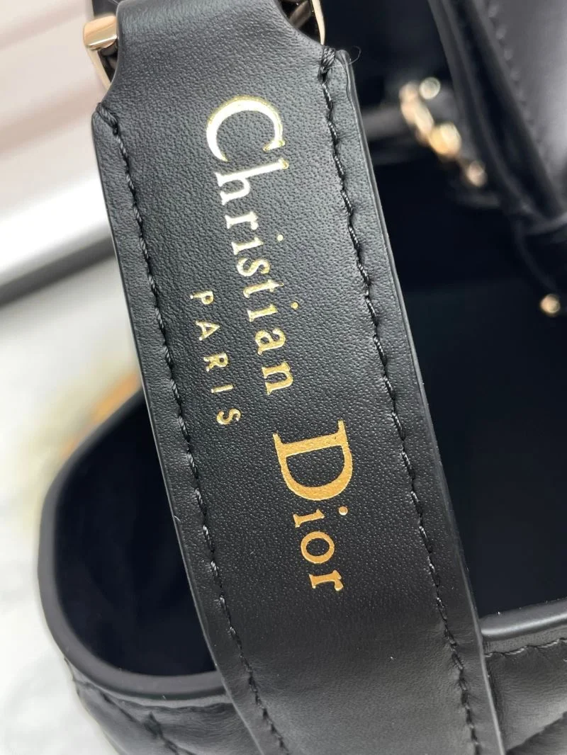 Sustainable Christian Dior Shopping Bags 47052