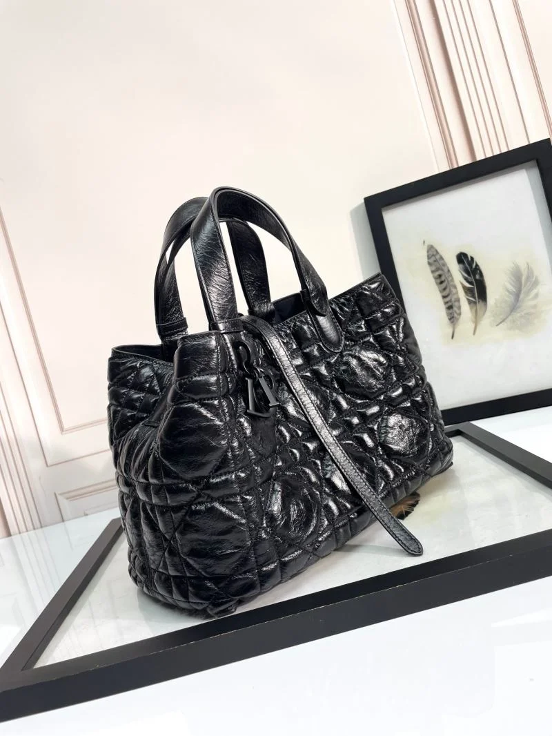 UrbanChic Christian Dior Shopping Bags 47061