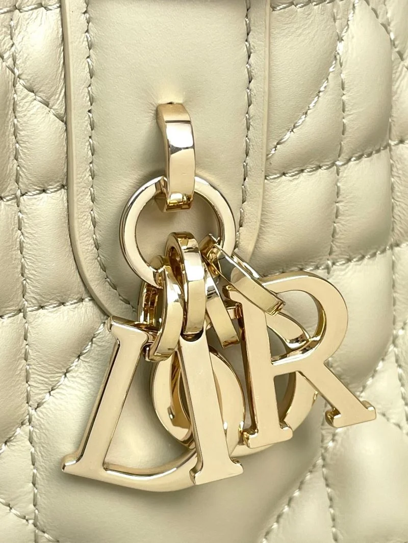 Christian Dior Shopping Bags Compact 47048