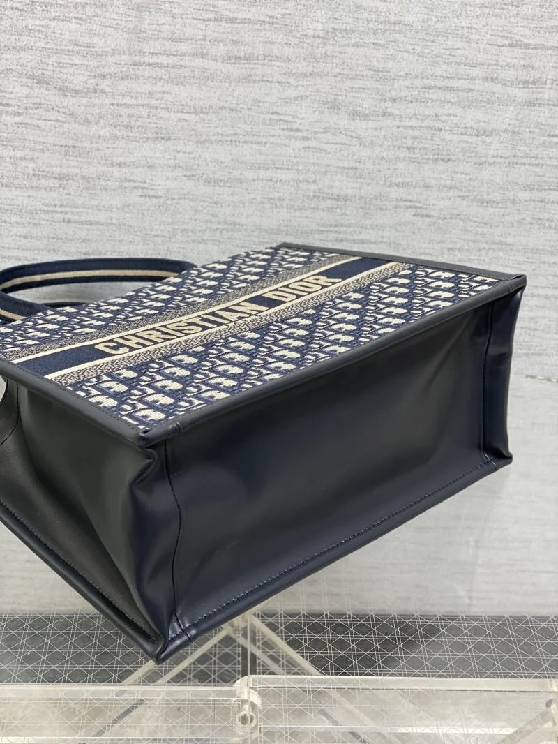 Flexible Christian Dior Shopping Bags 47047