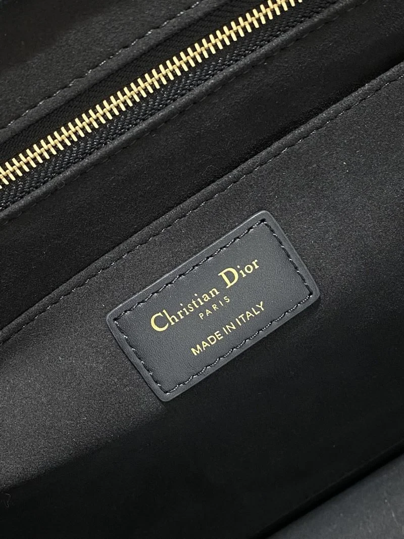 Flexible Christian Dior Shopping Bags 47047