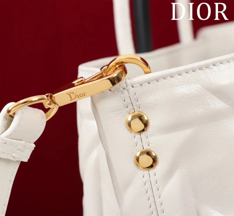 Christian Dior Shopping Bags FashionForward 47033
