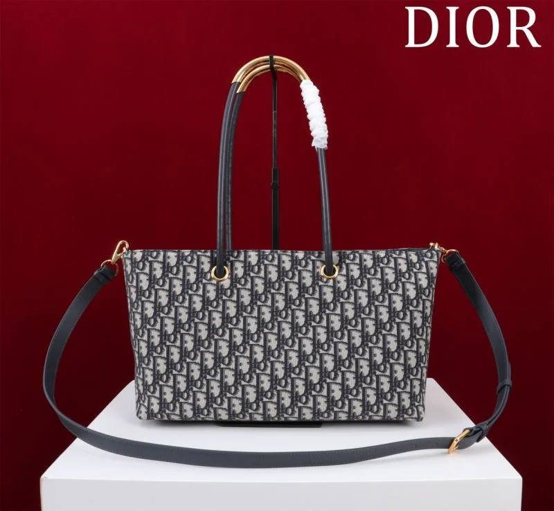 Sporty Christian Dior Shopping Bags 47041
