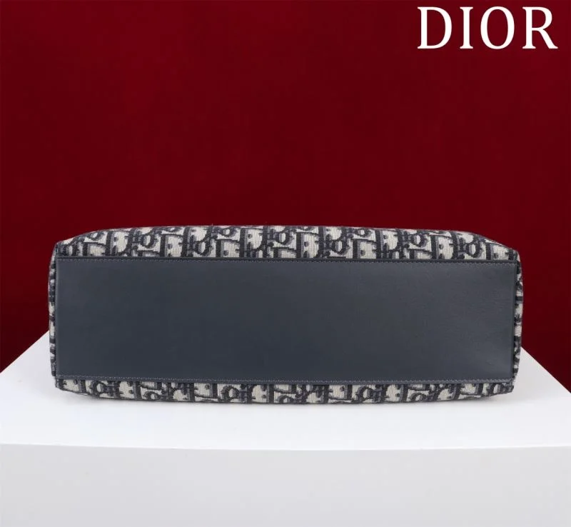 Sporty Christian Dior Shopping Bags 47041