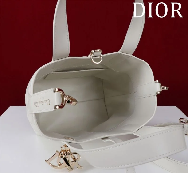 Neat Christian Dior Shopping Bags 47031