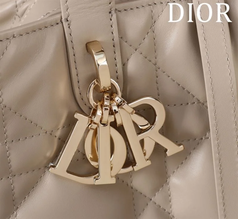 Christian Dior Shopping Bags OnTrend 47022