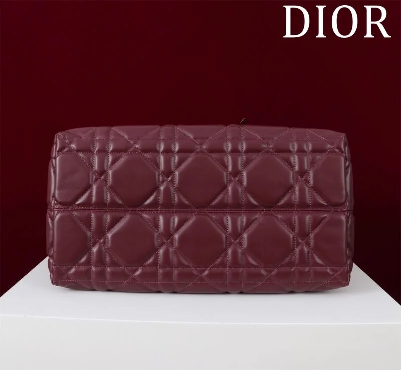 Christian Dior Shopping Bags WellDesigned 47019