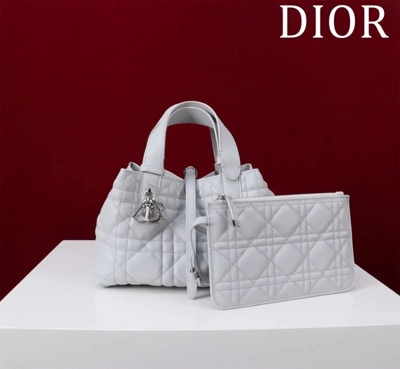 Elegant Christian Dior Shopping Bags 47018