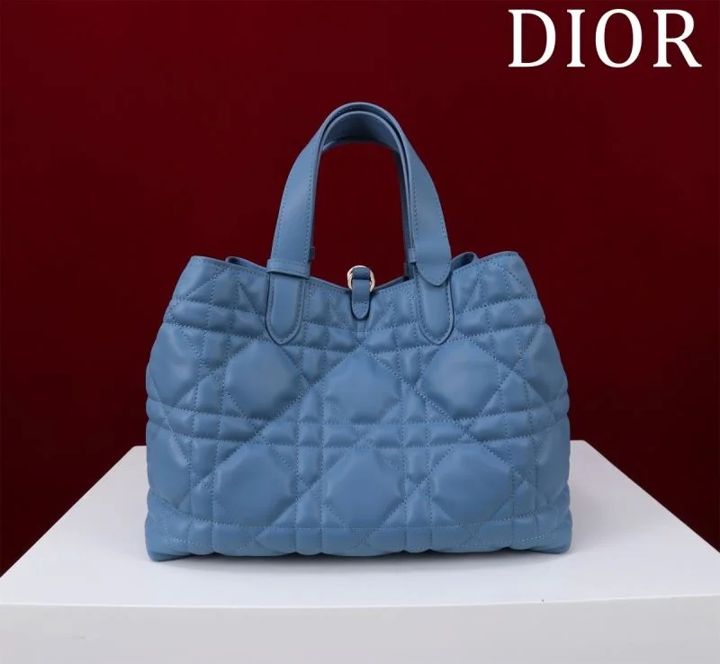 Christian Dior Shopping Bags WellDesigned 47015
