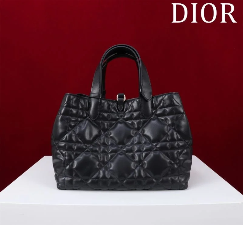 Seasonal Christian Dior Shopping Bags 47004