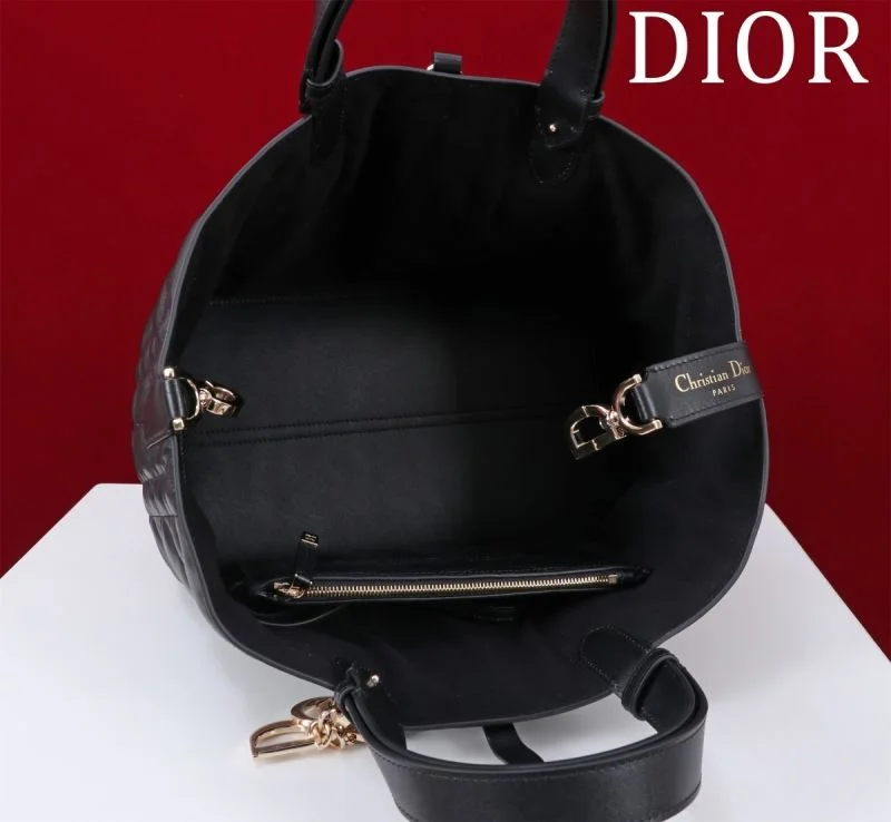 Seasonal Christian Dior Shopping Bags 47004
