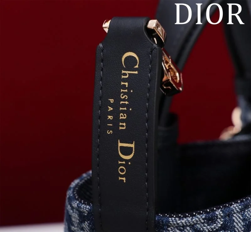 Christian Dior Shopping Bags Resilient 47002