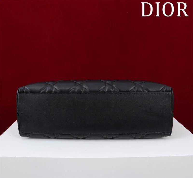 Christian Dior Shopping Bags SportInspired 47001