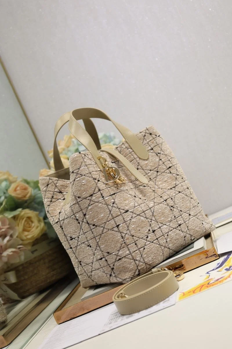 Christian Dior Shopping Bags Snug 46970