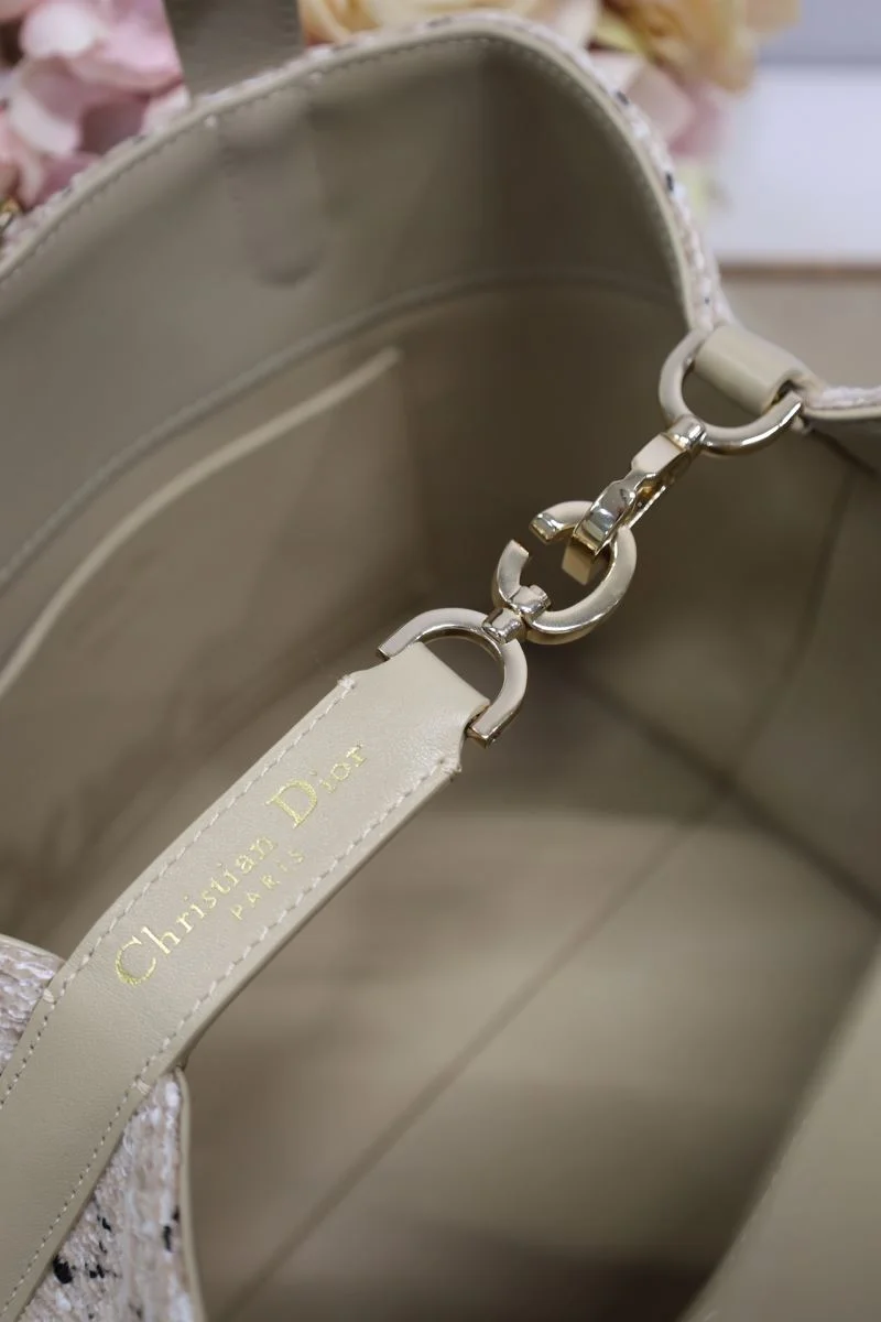 Christian Dior Shopping Bags Snug 46970