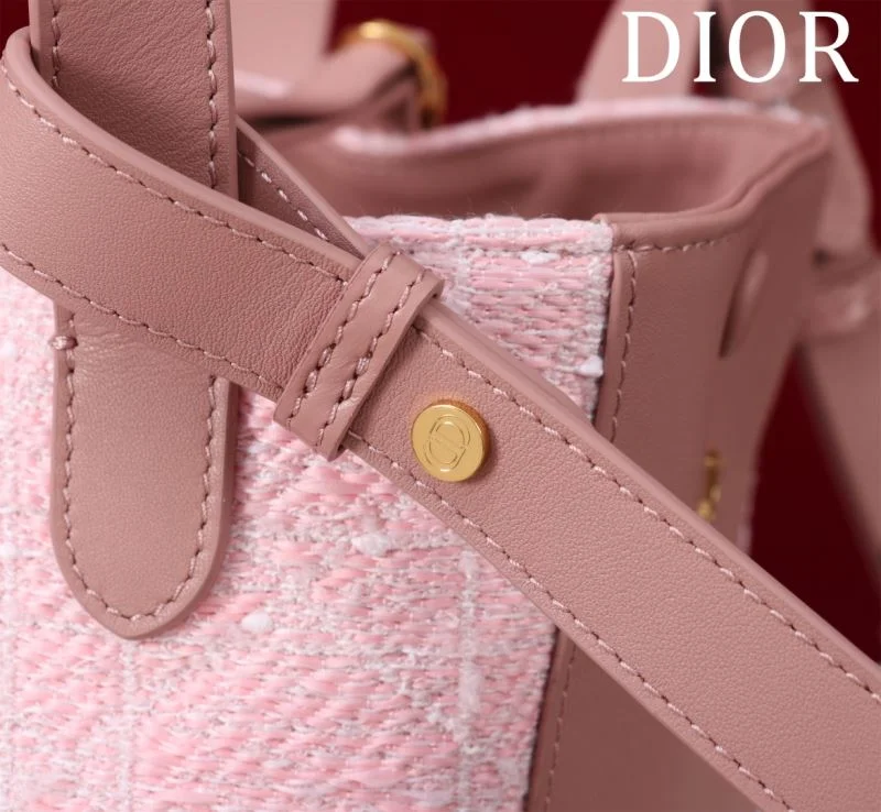 HighQuality Christian Dior Shopping Bags 47053