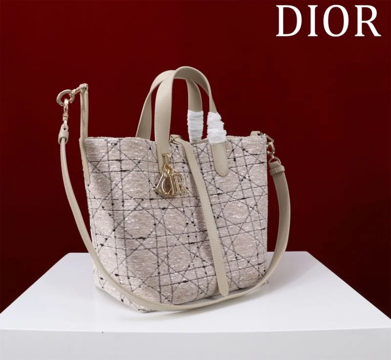 Christian Dior Shopping Bags FashionForward 46939