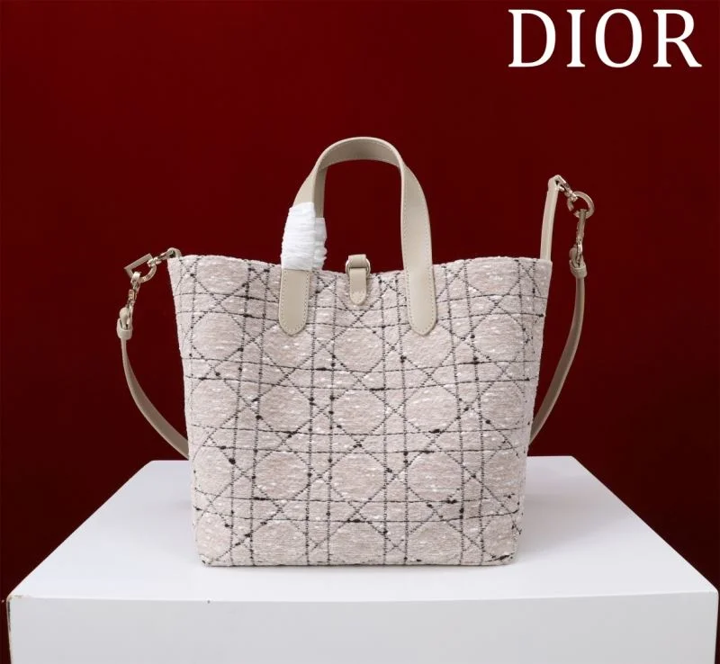 Christian Dior Shopping Bags FashionForward 46939