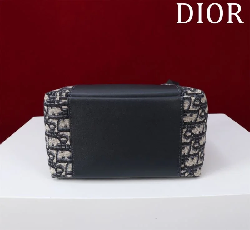 Christian Dior Shopping Bags EasyMatch 46941