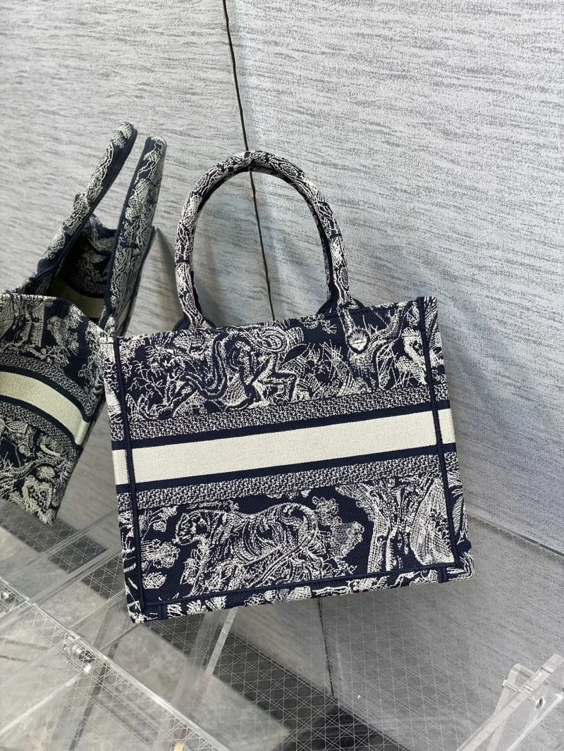 Functional Christian Dior Shopping Bags 46944
