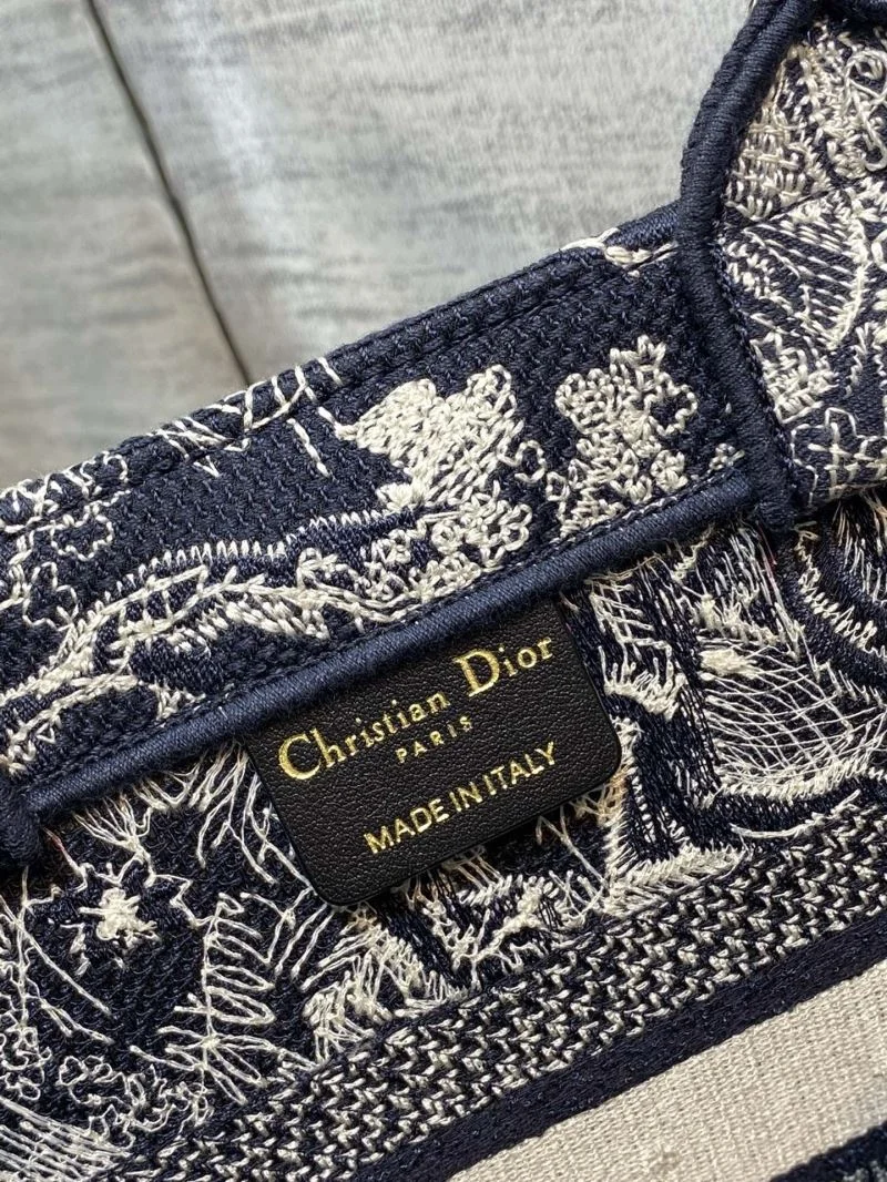 Functional Christian Dior Shopping Bags 46944