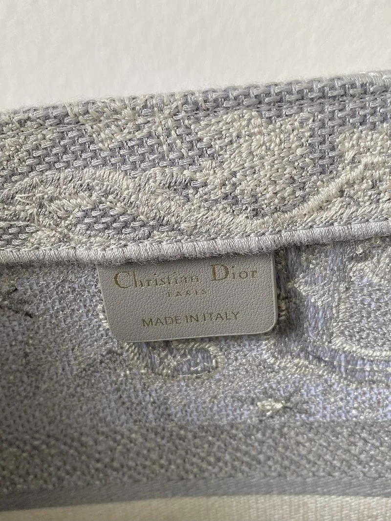 Snug Christian Dior Shopping Bags 46956
