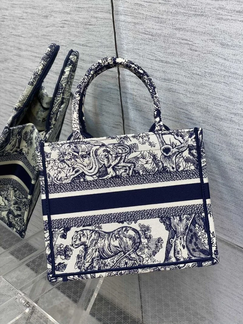 Christian Dior Shopping Bags UrbanChic 46908