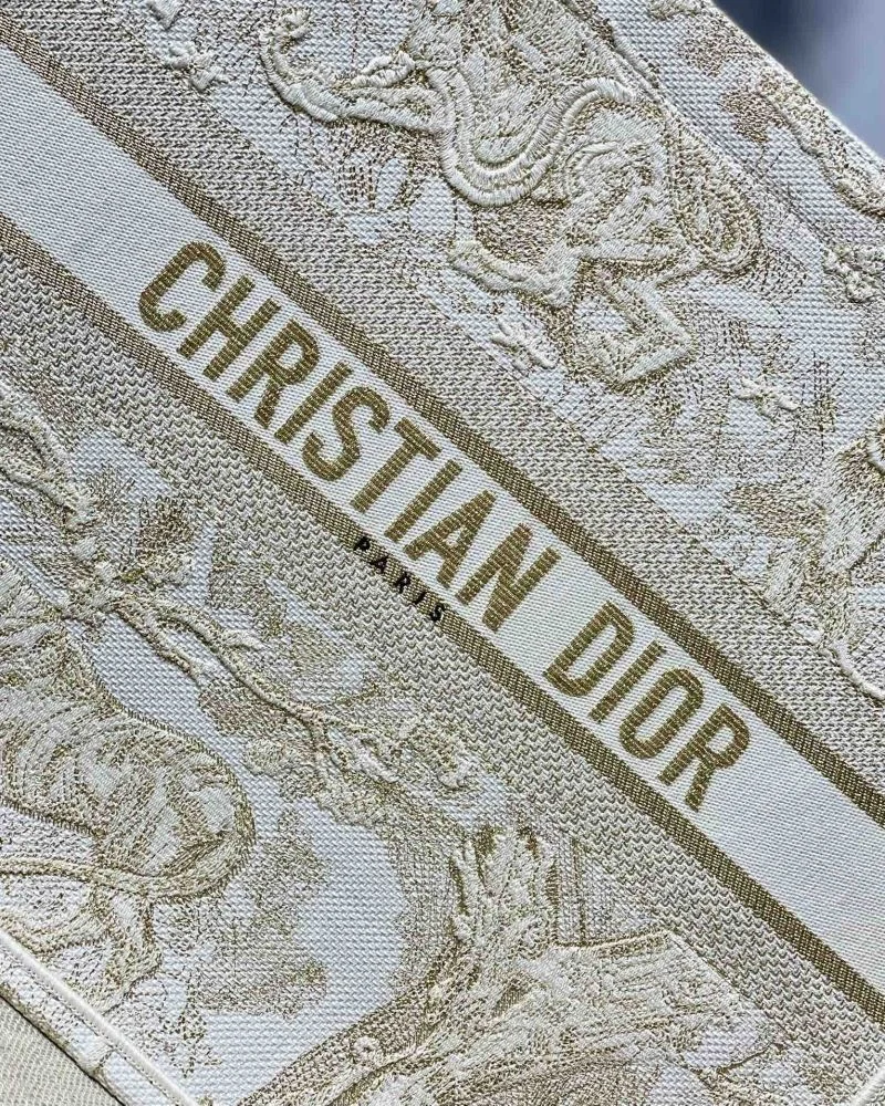 Bright Christian Dior Shopping Bags 46993