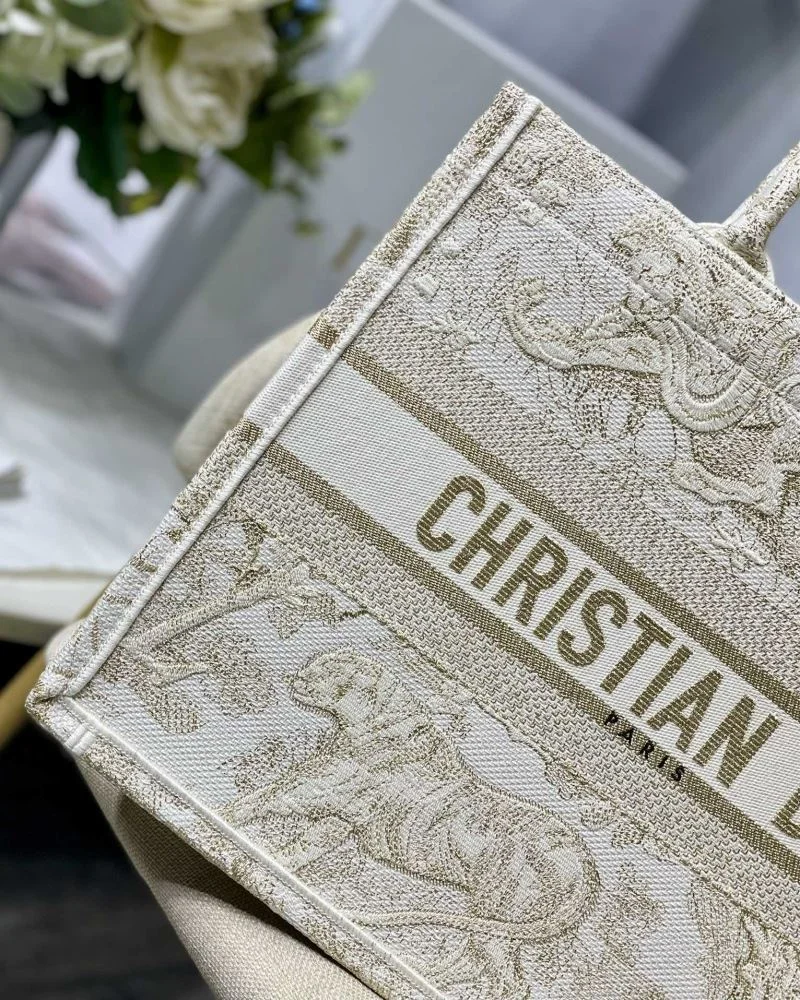 Christian Dior Shopping Bags EyeCatching 46907
