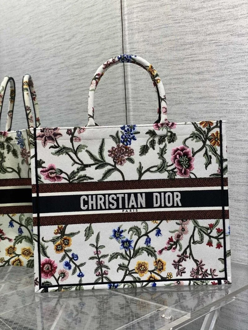 Christian Dior Shopping Bags Minimalist 46913