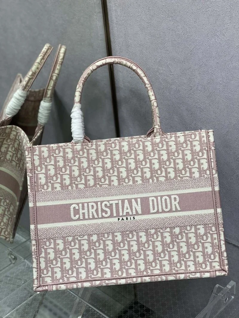 FashionForward Christian Dior Shopping Bags 46932